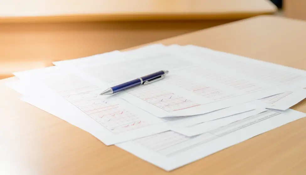 Modelo de examen PAU Baleares con criterios de corrección oficiales